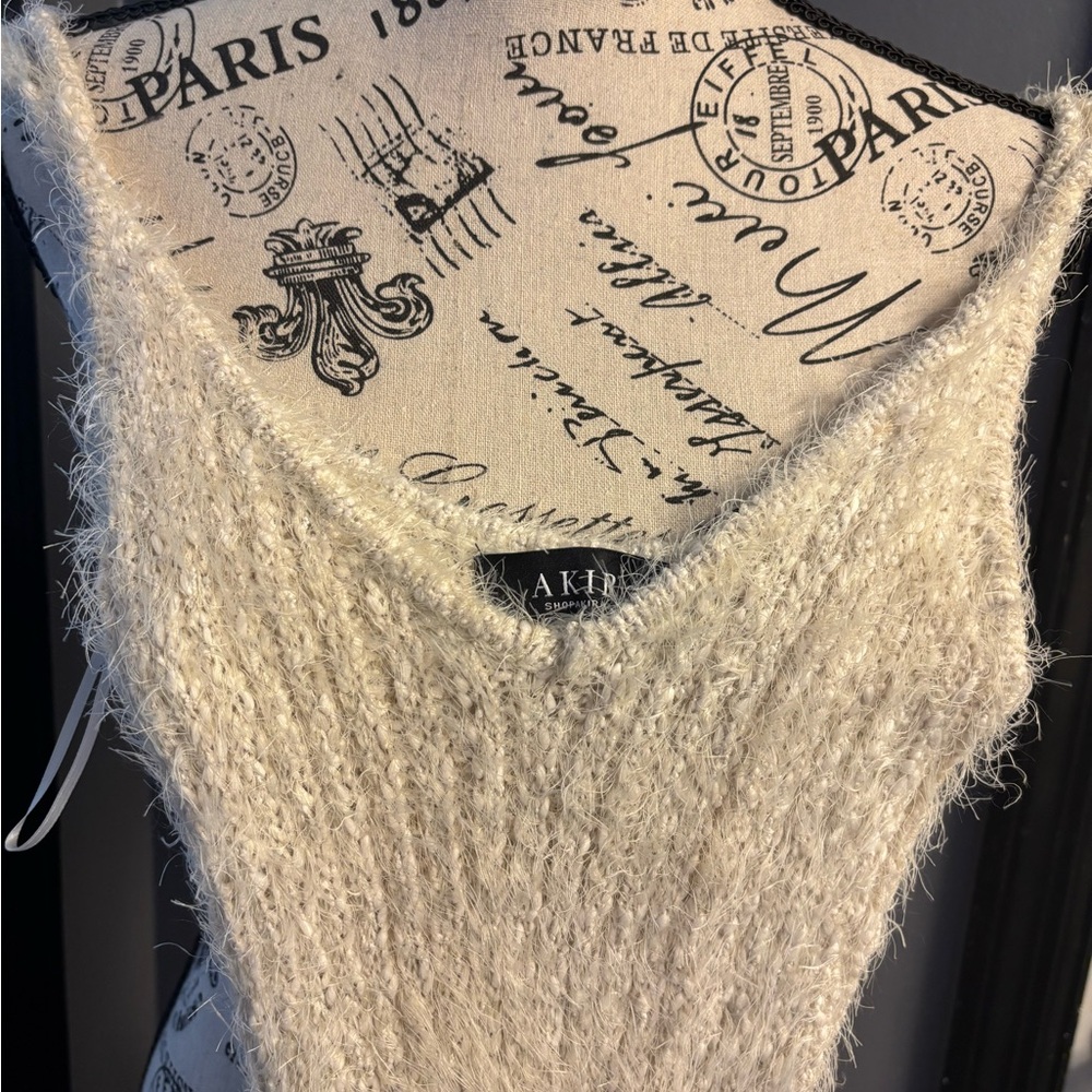 AKIRA Cream Fuzzy Women's Sweater